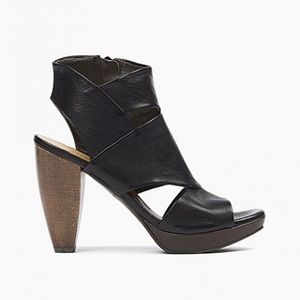 Coclico Black Leather Platform Sandals 9